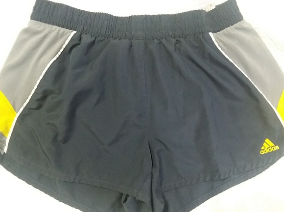 ADIDAS - Picture 2 of 6